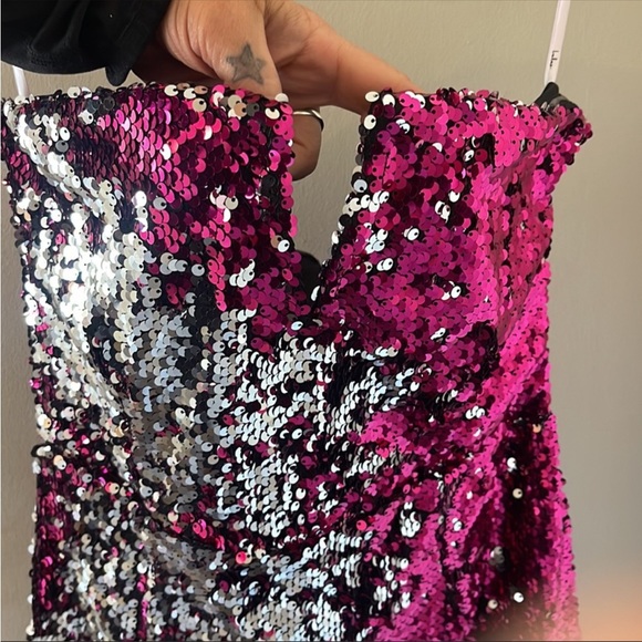 Lulus strapless sequined Fuscia/silver mini - Picture 4 of 4